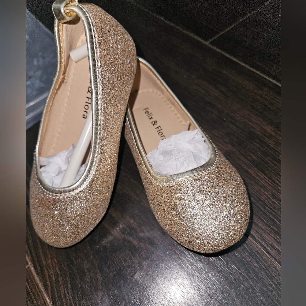 Girls Dress Shoes Gold Sequin (7 Toddler)